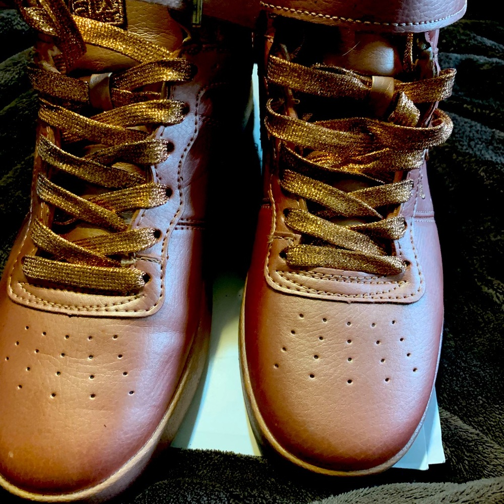 Fila Vulc 13 Sneakers High Tops Women's Size 8.5 Metallic Rose Gold Pink Shoes